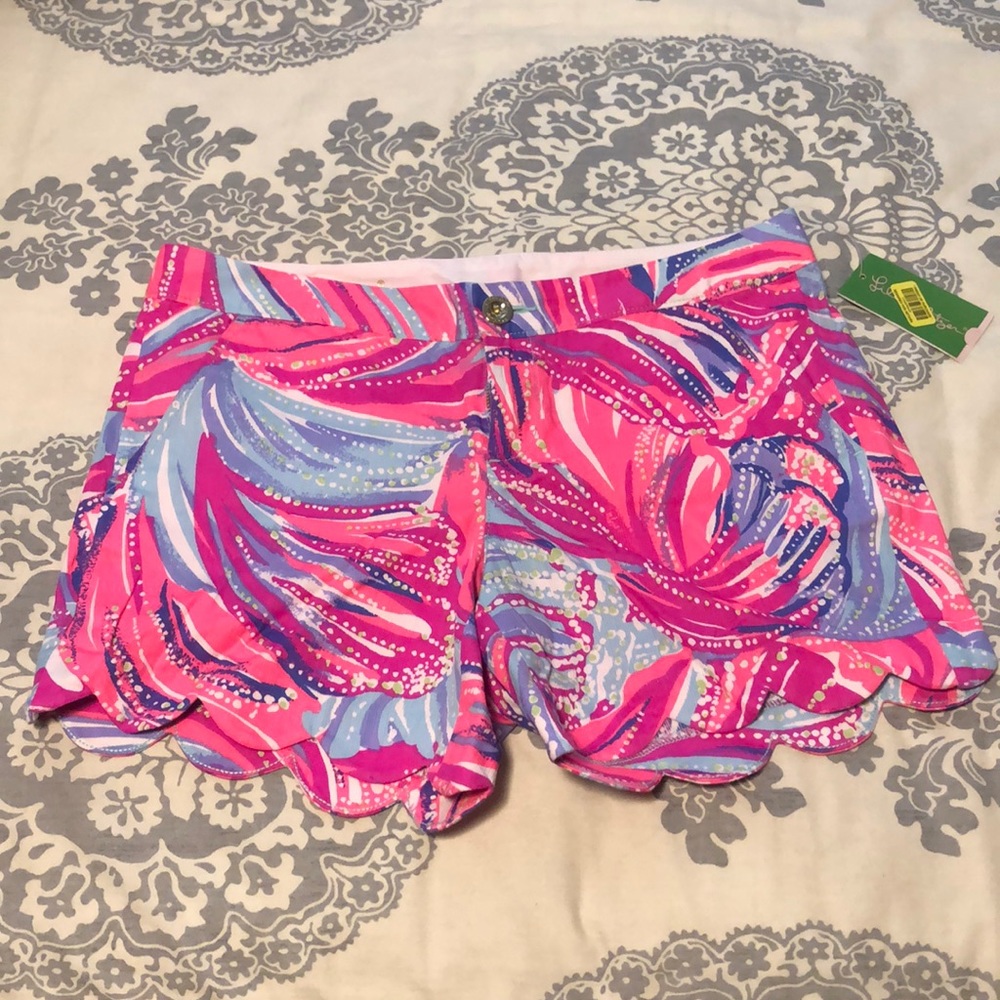 Lilly Pulitzer buttercup short size 4